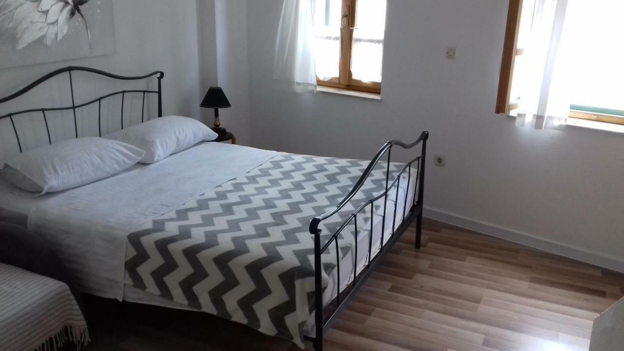 Apartments Mime - Small House โวดีเซ ภายนอก รูปภาพ