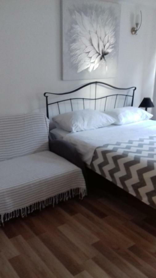 Apartments Mime - Small House โวดีเซ ภายนอก รูปภาพ
